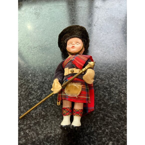 Vintage 1950's Scottish Drum Major Doll Carrying Ceremonial Mace 7" Full Costume - Picture 9 of 10